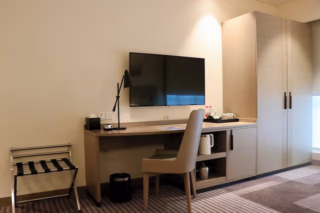 Suite, 1 King Bed with Sofa bed