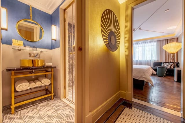 City View Classic King Room