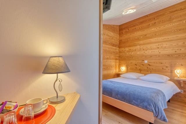 Superior Single Room, Non Smoking, Mountain View