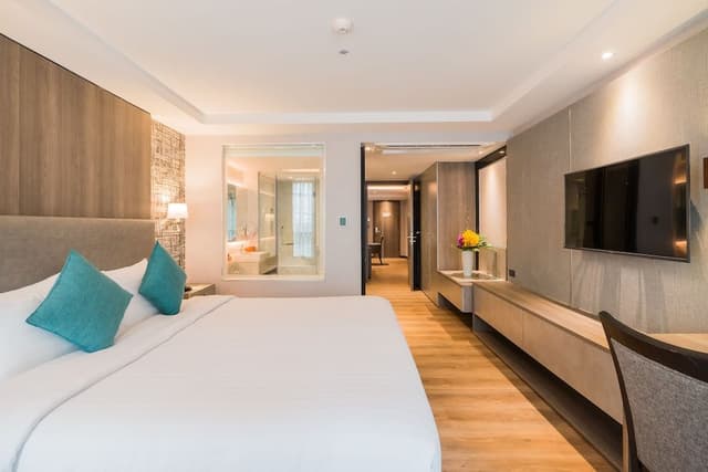 One Bedroom Premier Suite