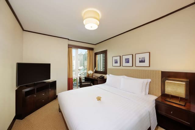 TWO BEDROOM KING