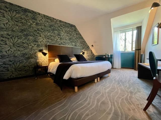 Privilege Room - Street View