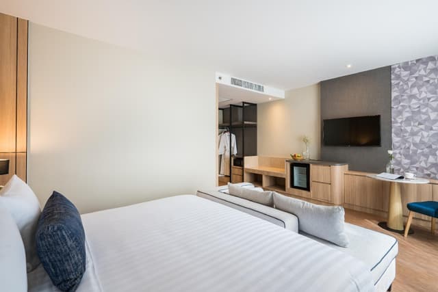 Premier Triple Room