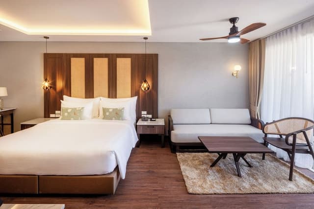 Grand Spa Holistic Suite