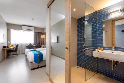 Deluxe Room Twin