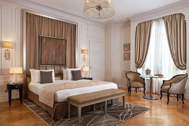 Grand Room (Deluxe)