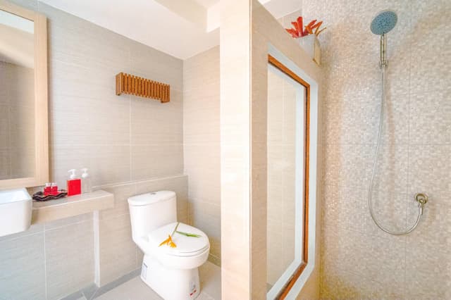 Deluxe Twin Room with Balcony