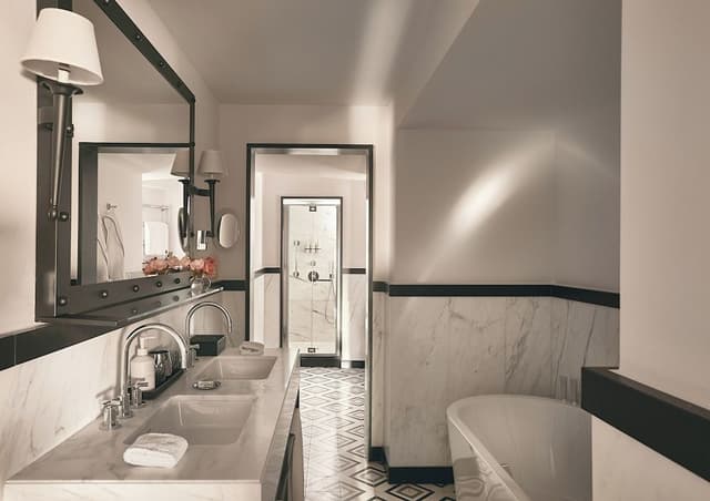 Junior Suite (2 Floor)