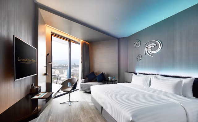Deluxe Seaview