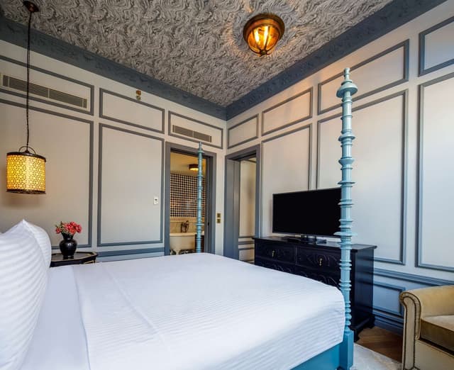 HAGIA SOFIA SUITE