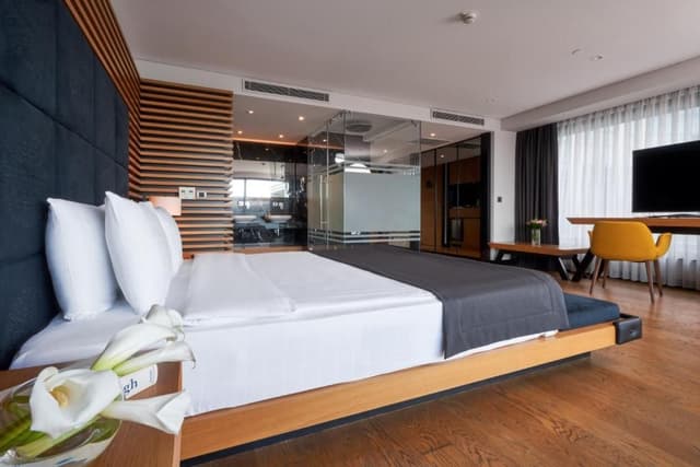 Junior Suite with Bosphorus View