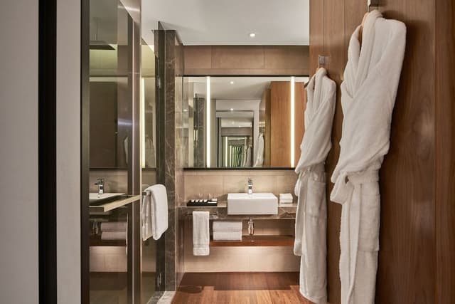 Deluxe Room, 1 King Bed