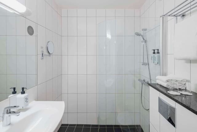 Twin Room (Standard)