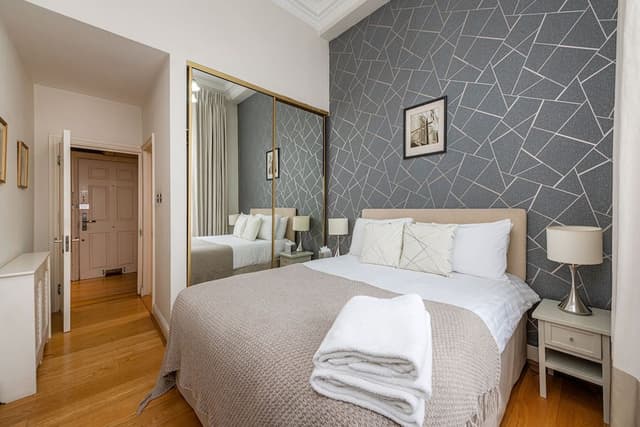 Deluxe Apartment 2 Bedrooms
