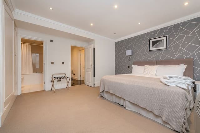 Deluxe Apartment 2 Bedrooms