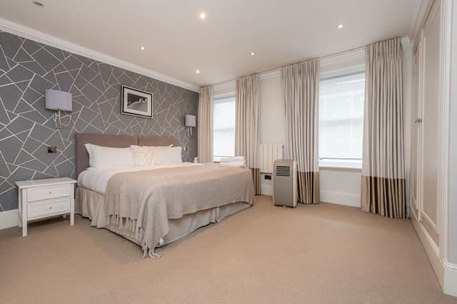 Deluxe Apartment 2 Bedrooms