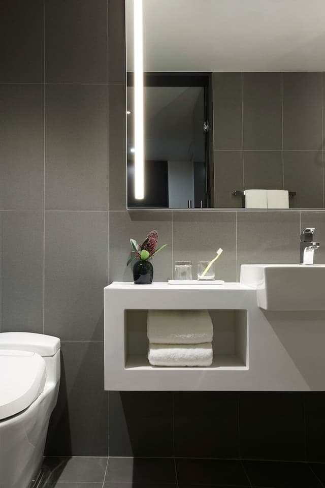 Studio Suite Twin