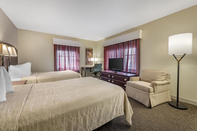 Suite, 2 Double Beds, Non Smoking, Refrigerator & Microwave