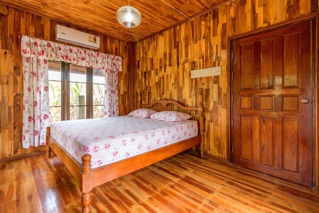 House, 2 Bedrooms