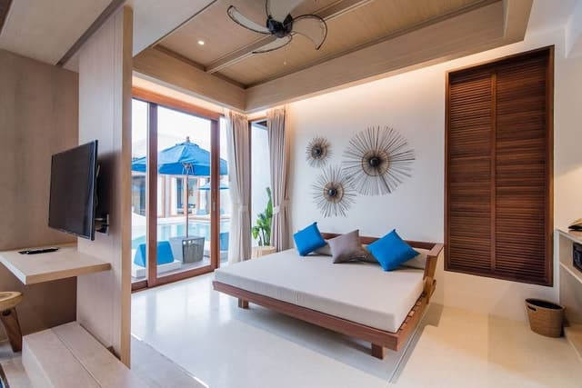 Pool Access Villa