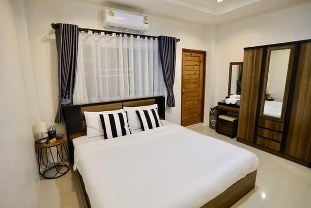 Queen Room With Balcony