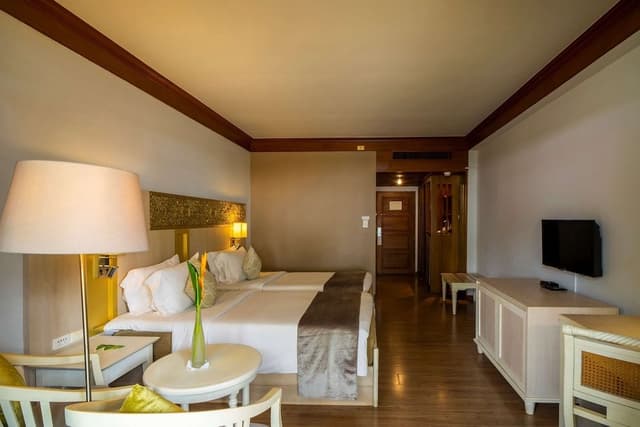 Deluxe Room, 2 Twin Beds, Non Smoking, Terrace