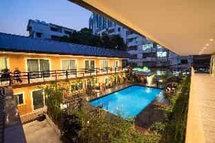 Resort M - MRT Huai Khwang Resort M - MRT Huai Khwang