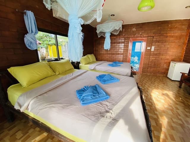 Triple Room with Sea View