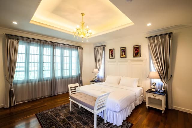 Signature Suite, 1 King Bed, Ensuite