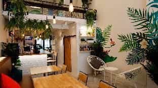 ทรอปิคัล ซัมเมอร์ คาเฟ่ แอนด์ โฮสเทล ทรอปิคัล ซัมเมอร์ คาเฟ่ แอนด์ โฮสเทล