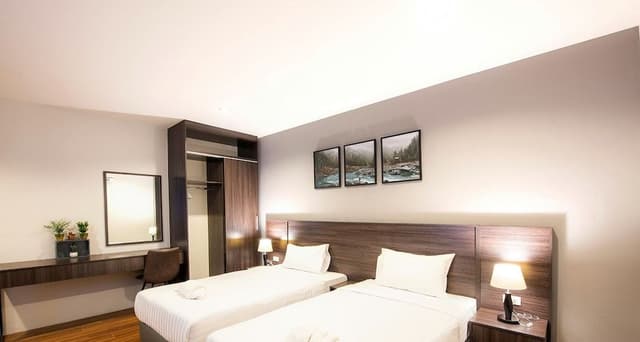 Standard Twin Room