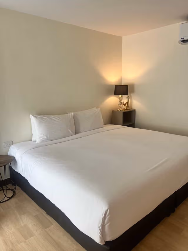 Resort Fantasy UK House with Bathtub Double Bed