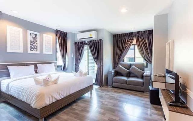 Executive Suite