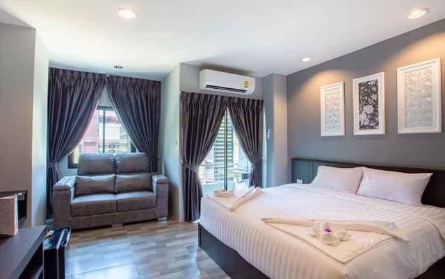 Deluxe Double Bed