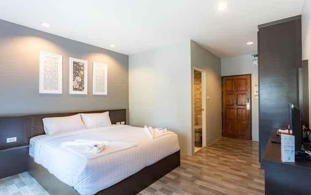 Deluxe Double Bed