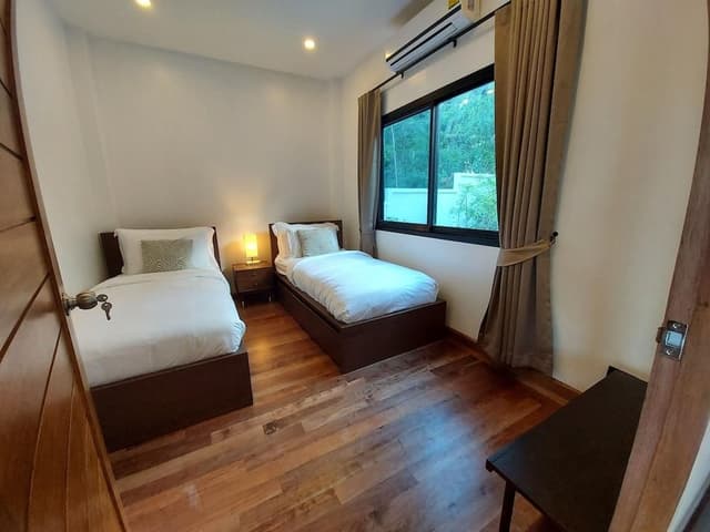 Hilltop Residence (Pet Friendly)