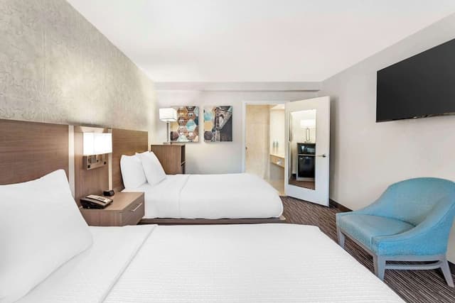 Standard Room, 2 Double Beds, Accessible, Non Smoking