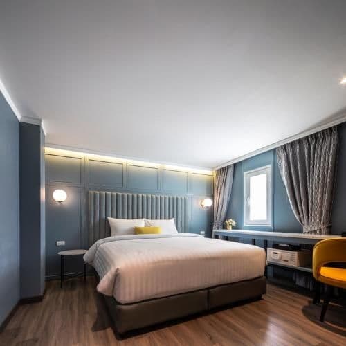 Premium King Room