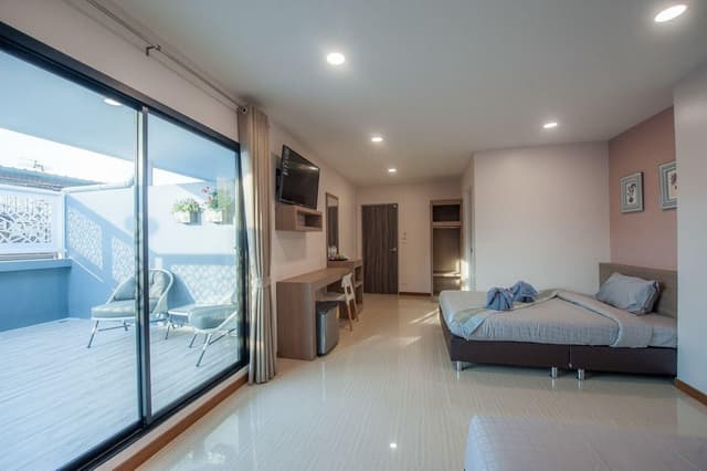 Premium Twin Room