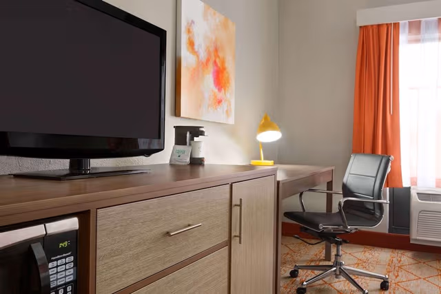 Room, 1 King Bed, Accessible, Non Smoking (Mobility Accessible)