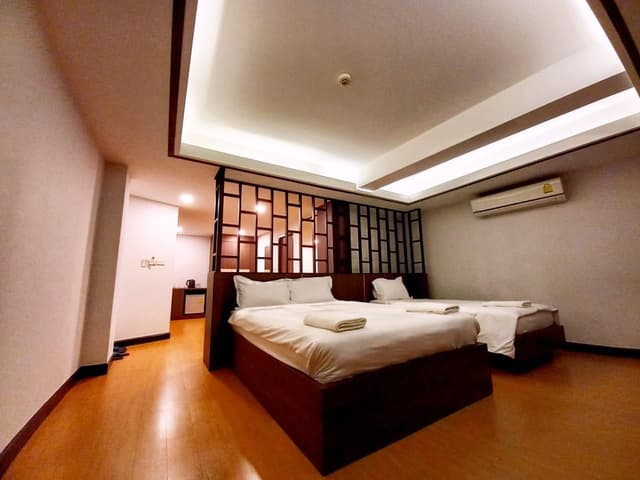 Deluxe Family Room