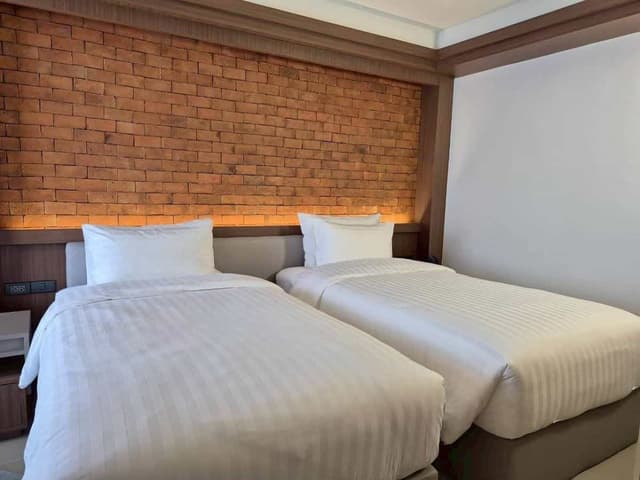 One Bedroom Suite Twin