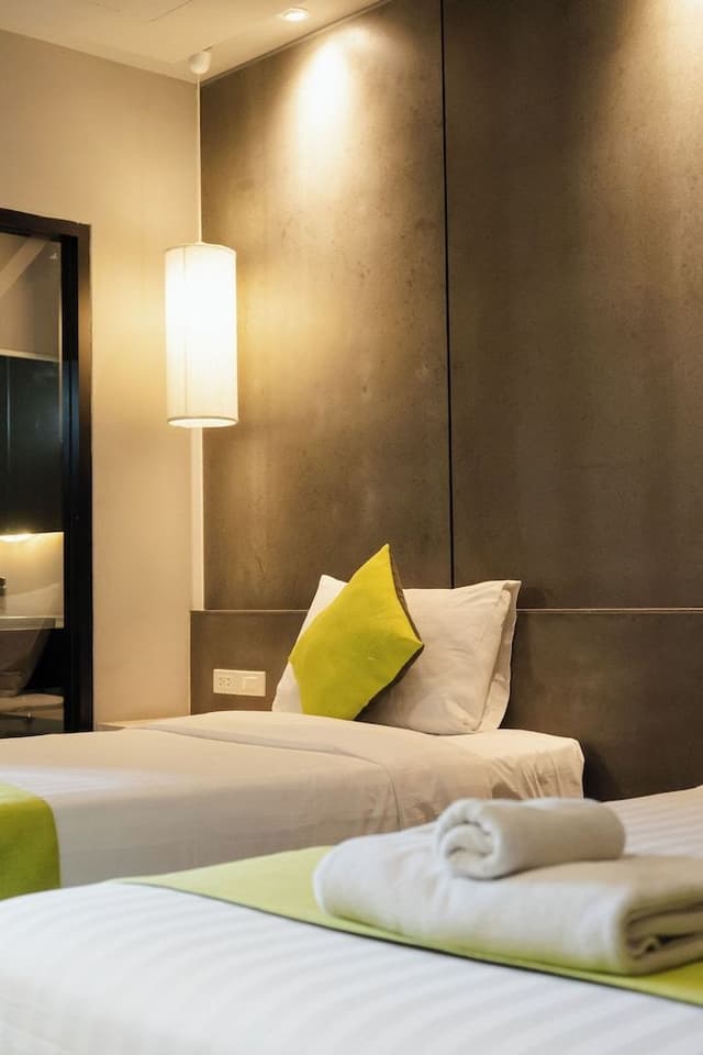 Standard Twin Room