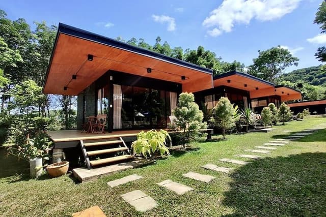 Deluxe Bungalow