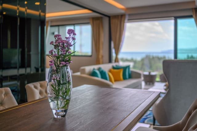 Grande 3 Bedroom Suite Ocean View with Hot Tub