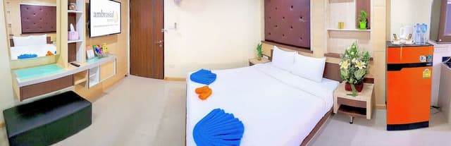 Deluxe Suite