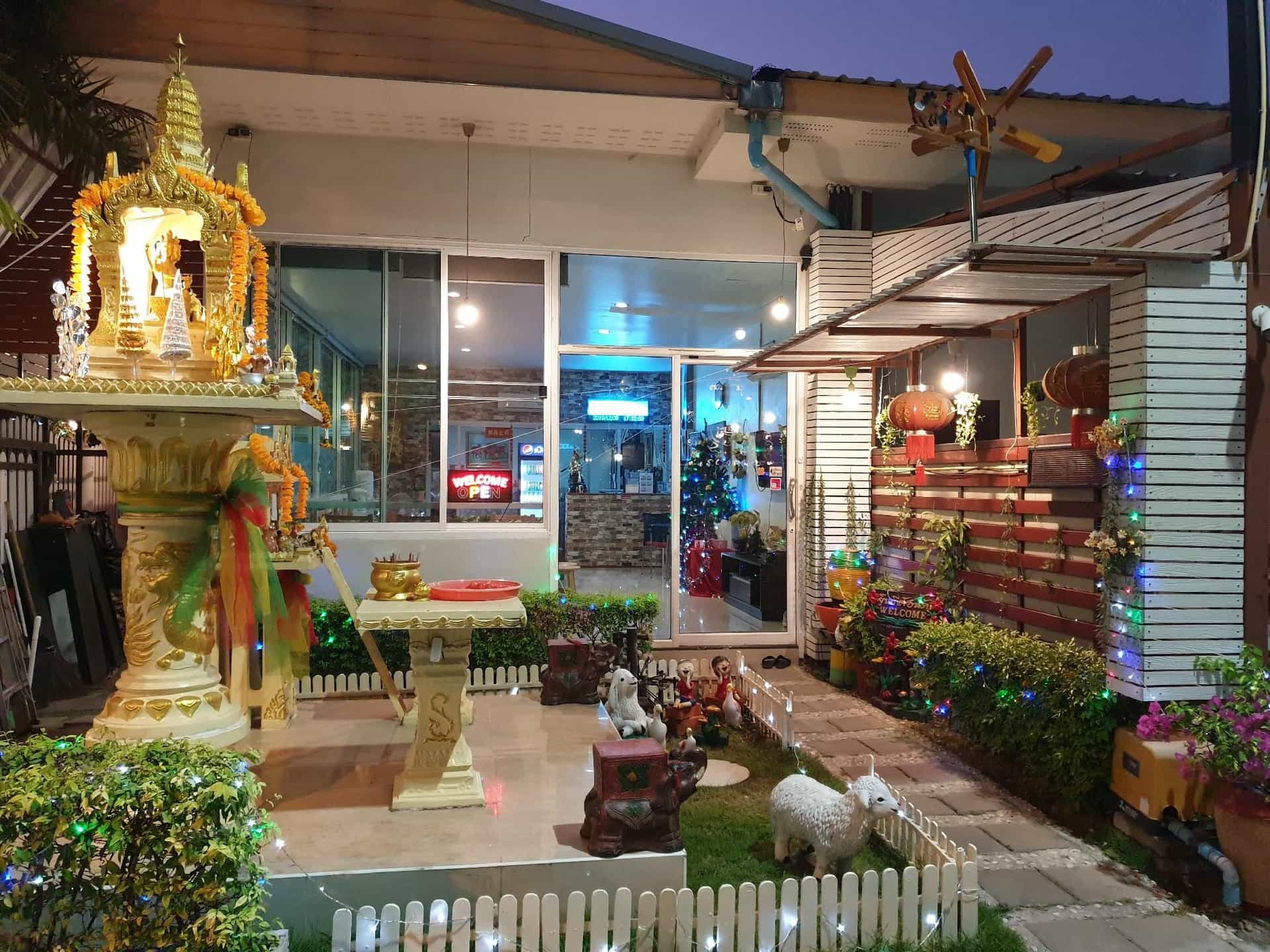 เฟรนด์ส เฮาส์ รีสอร์ต เฟรนด์ส เฮาส์ รีสอร์ต