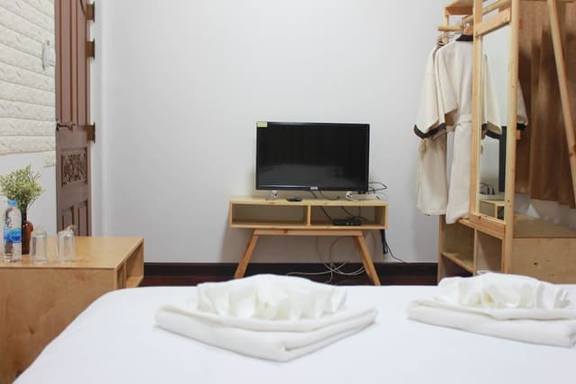 Double Room with Shared Bathroom
