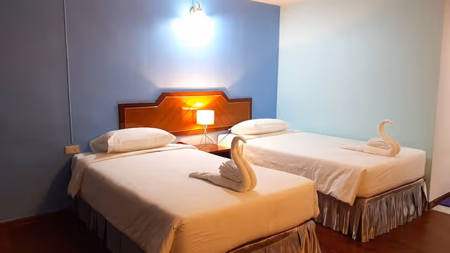 Standard Twin Room