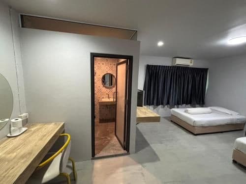 Standard Twin - 2 Single Beds